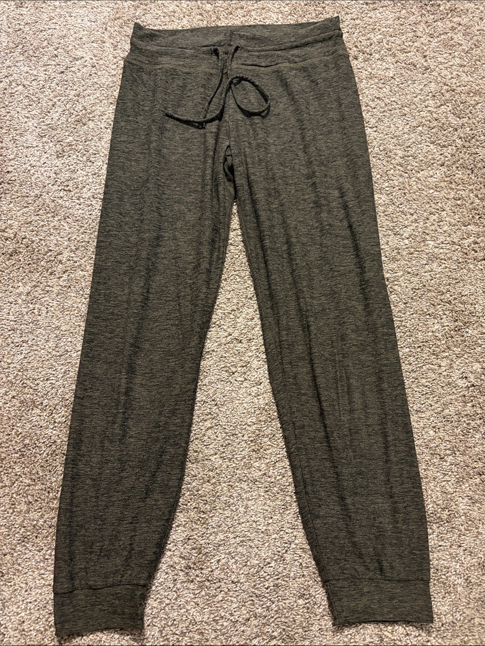 Beyond Yoga Women’s Green Midi Jogger Lounge Pants Small